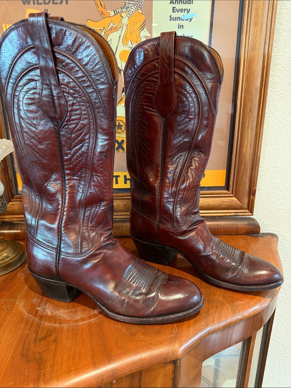 Lucchese Women’s Vintage Leather Western Cowboy Boots - Picture 2 of 6